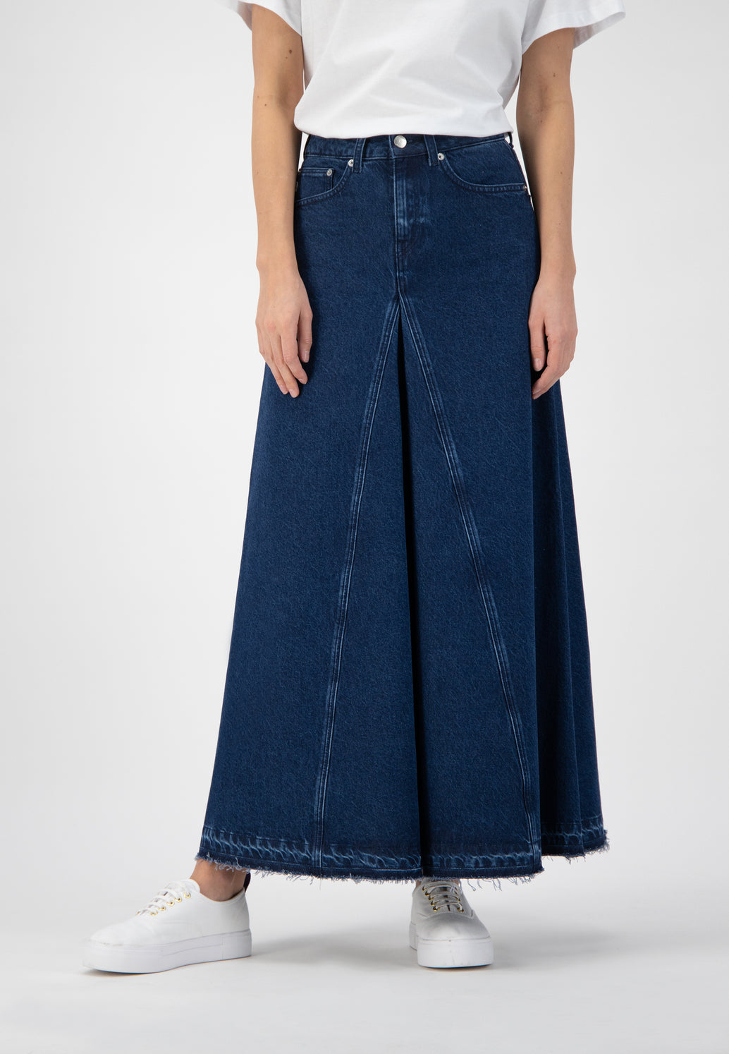 Shorts & Skirts - Sustainable Denim | MUD Jeans